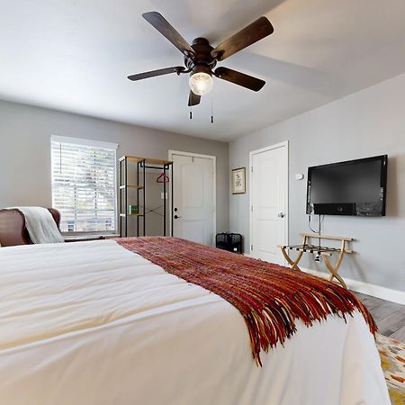 Meadow Creek Cottage Wimberley Dış mekan fotoğraf